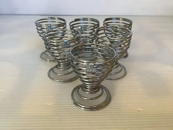 Illustration numéro 2 du produit Six coquetiers ressort spirale