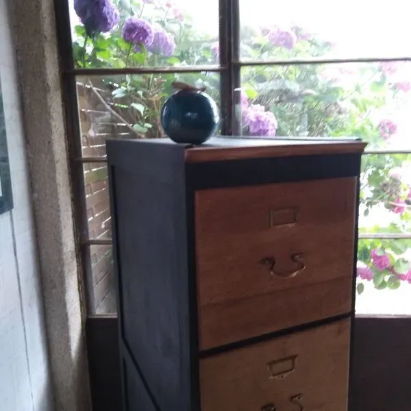 Illustration numéro 2 du produit Meuble de métier