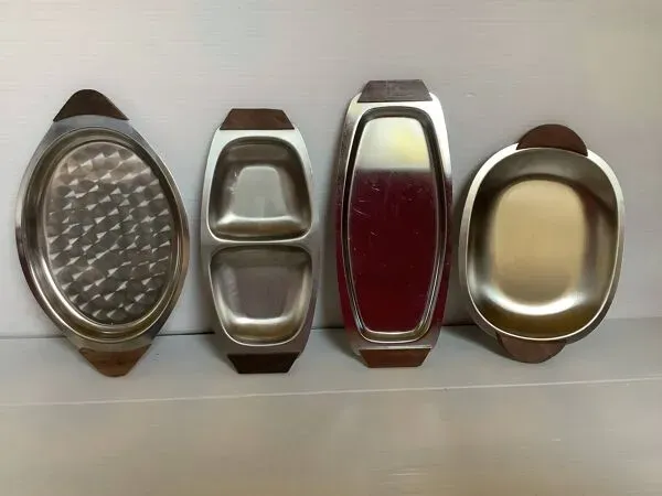 Illustration numéro 2 du produit 4 raviers métal et bois style scandinave