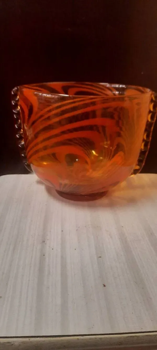 Illustration numéro 2 du produit Vase en verre, 1970