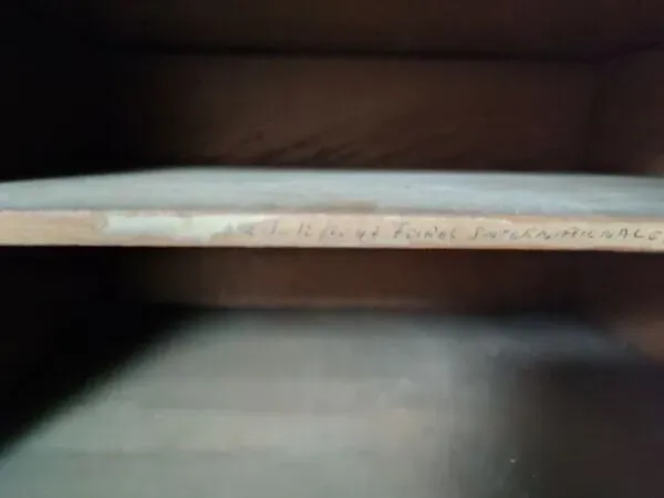 Illustration numéro 2 du produit Meuble de métier