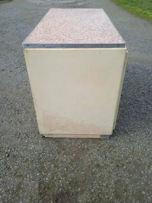 Illustration numéro 2 du produit Buffet Parisien 2 portes