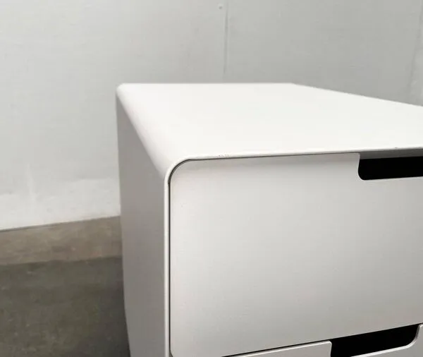 Illustration numéro 2 du produit Chariot de bureau métallique série ATM par Jasper Morrison pour Vitra