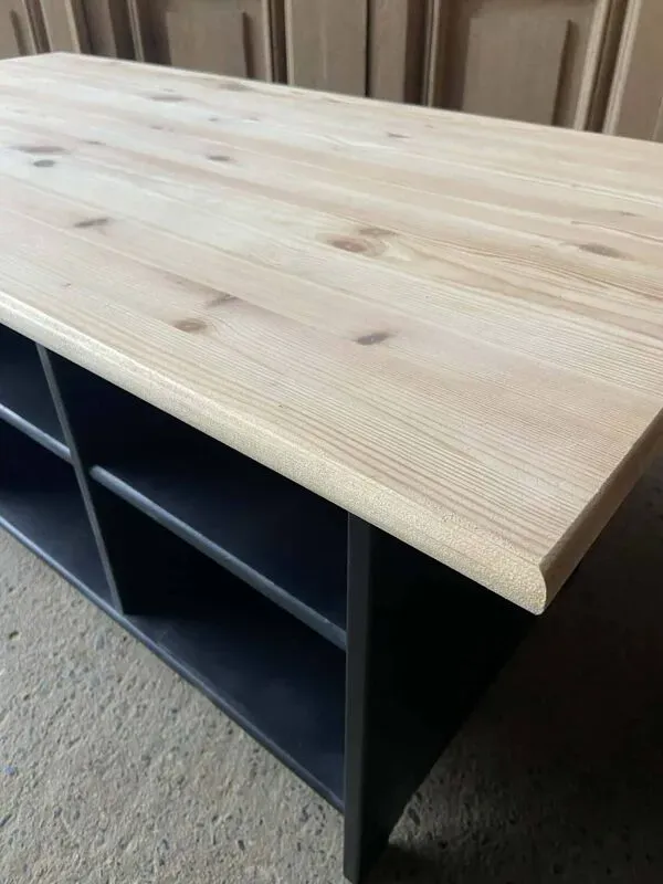 Illustration numéro 2 du produit Meuble d appoint