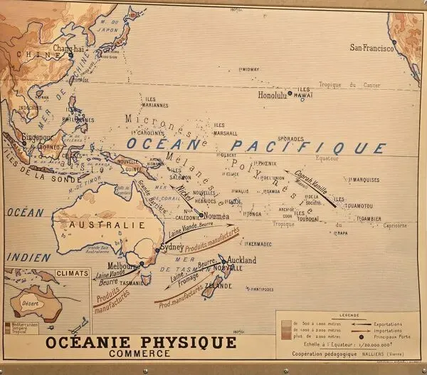 Illustration numéro 2 du produit Ancienne carte de géographie carte d'école Océanie politique et physique co