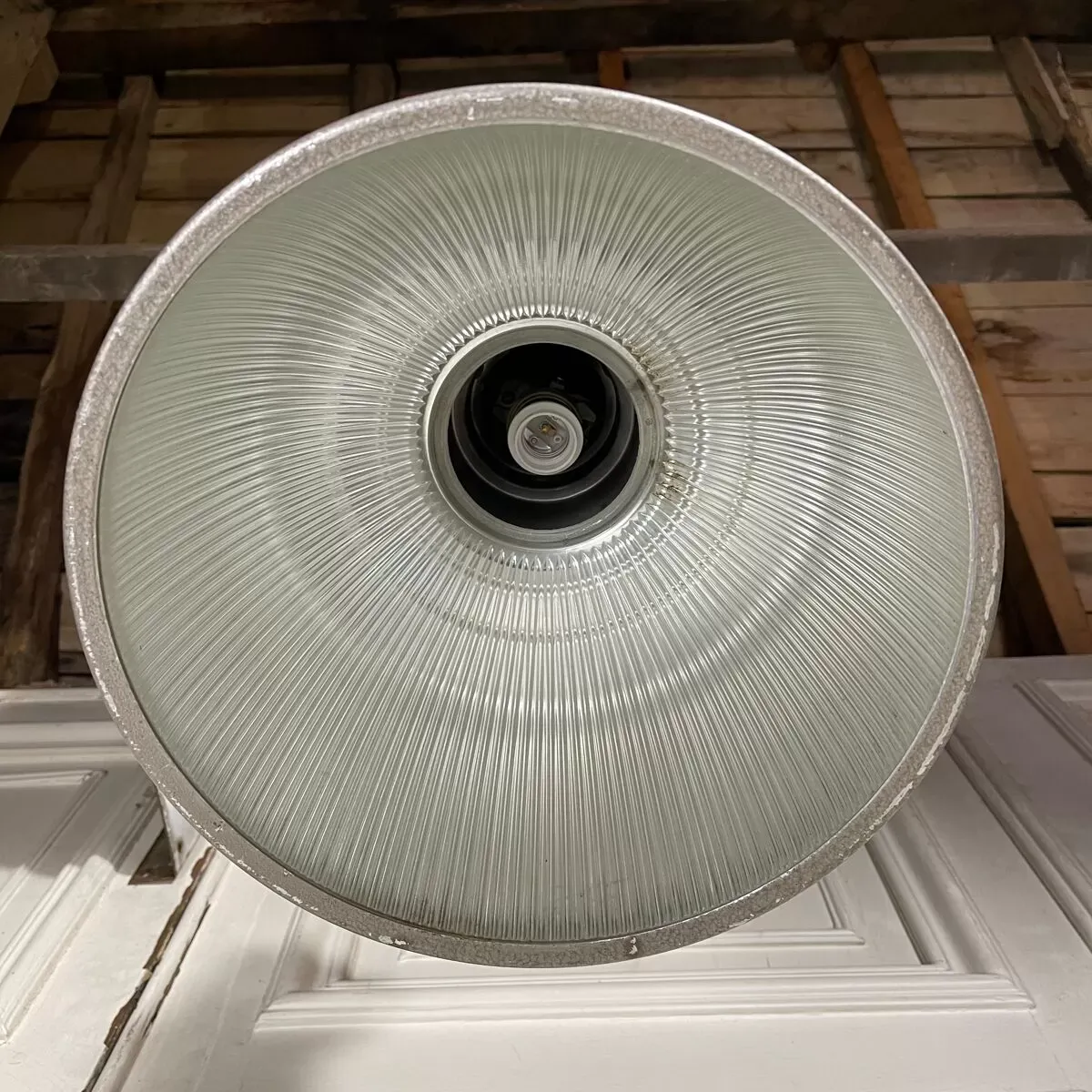 Illustration numéro 2 du produit Suspension industrielle Holophane