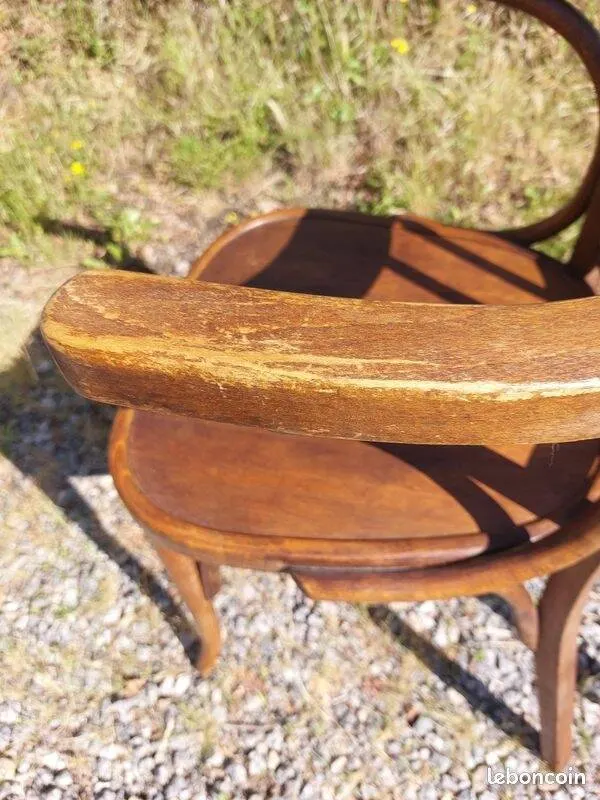 Illustration numéro 2 du produit 4 fauteuils Baumann en bois courbé