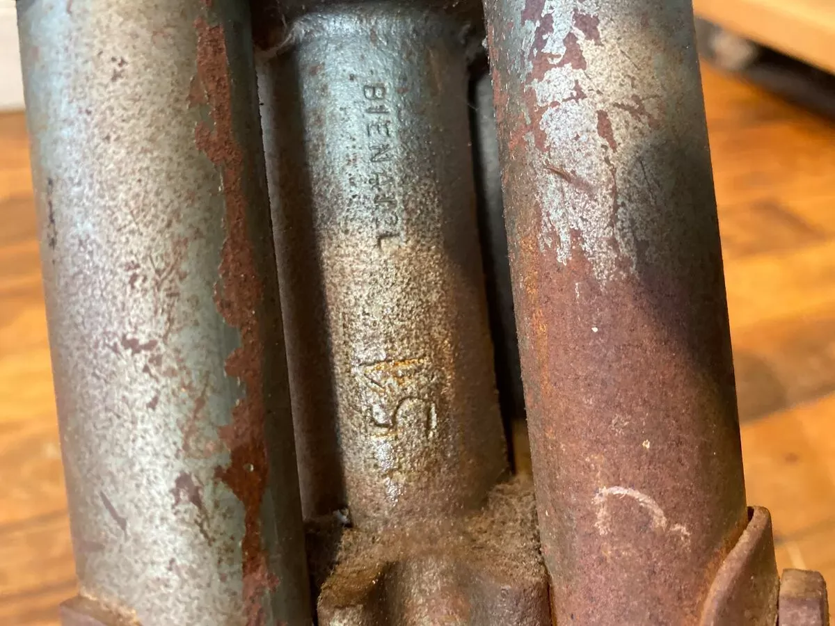 Illustration numéro 2 du produit Chaise d'atelier industriel bienaise tissus vert 1951