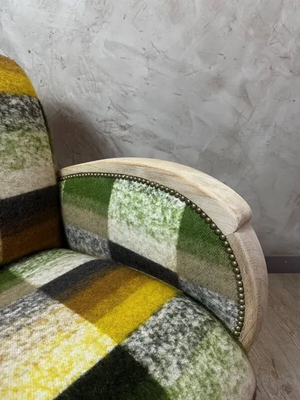 Illustration numéro 2 du produit Fauteuil club rénové