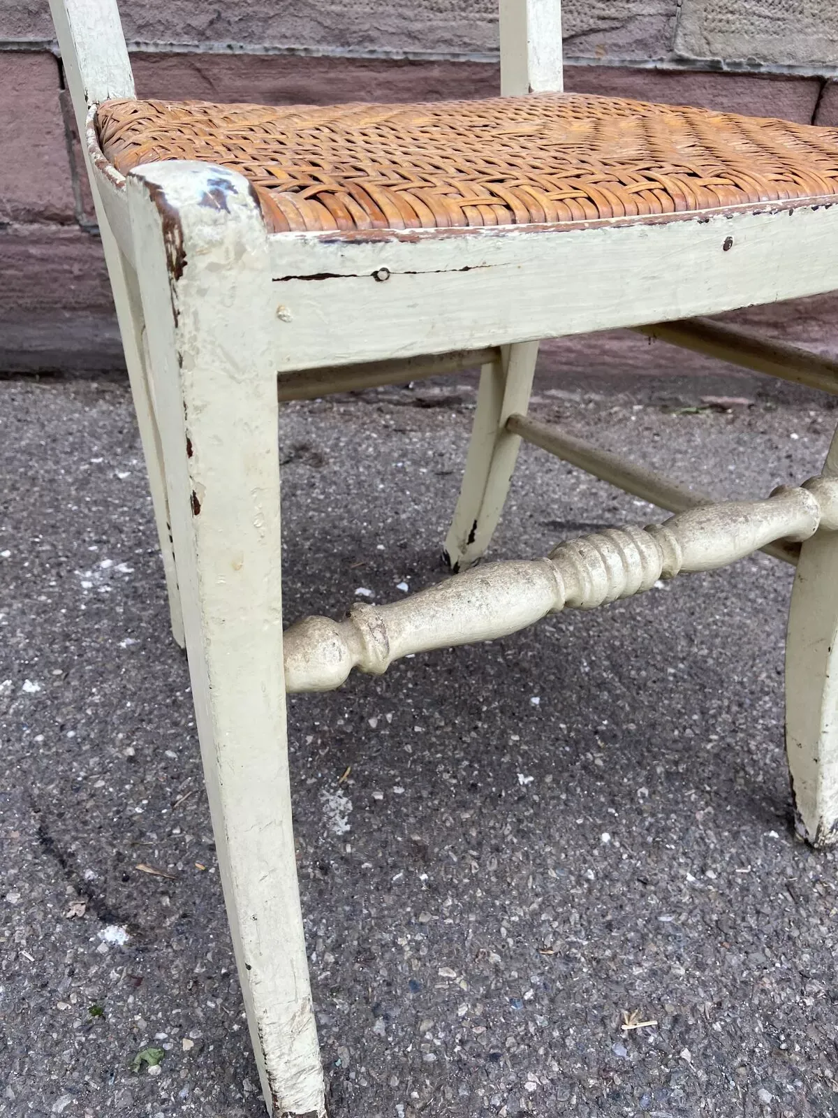 Illustration numéro 2 du produit 2 chaises d’atelier 1920 brasserie