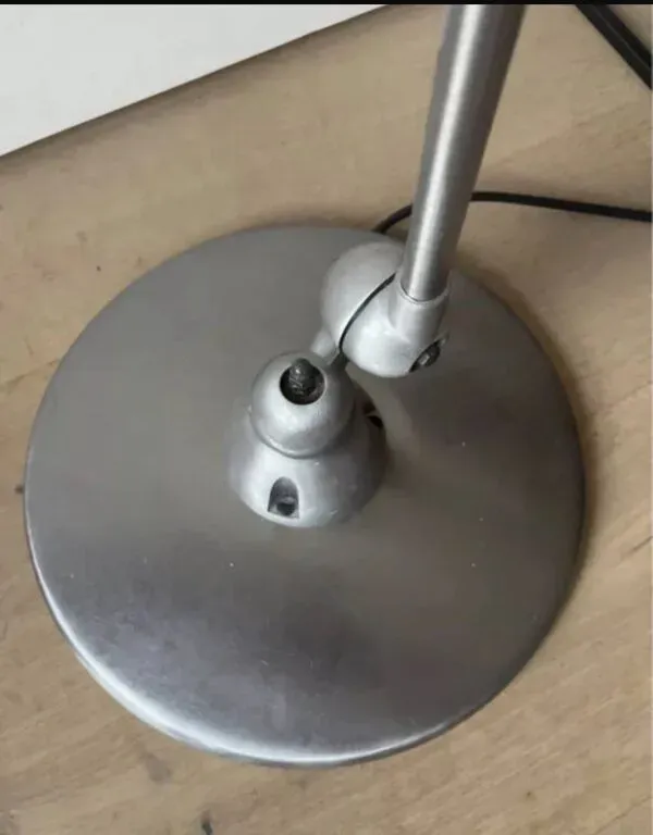 Illustration numéro 2 du produit Lampe Jieldé