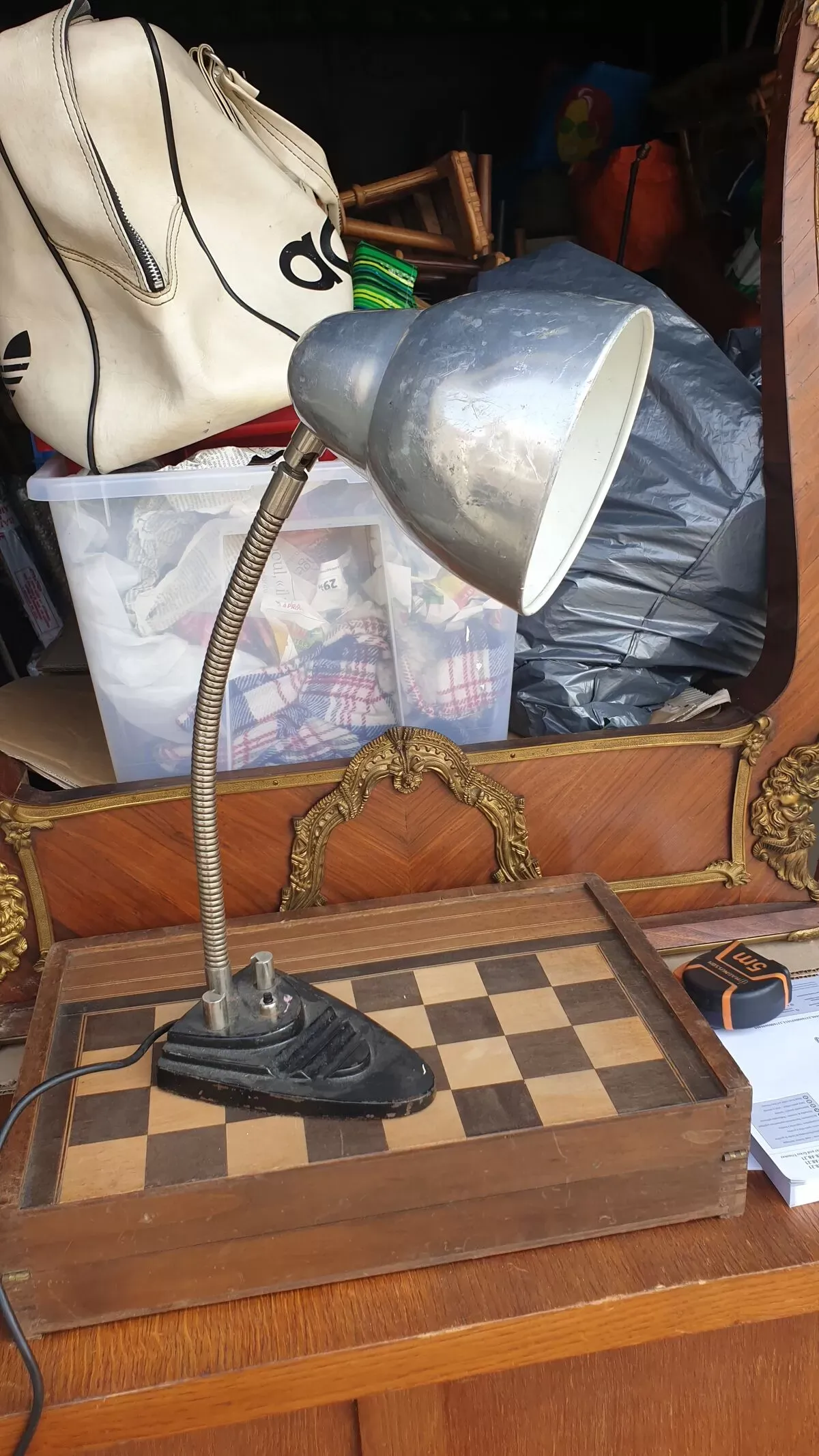 Illustration numéro 2 du produit Lampe d'atelier