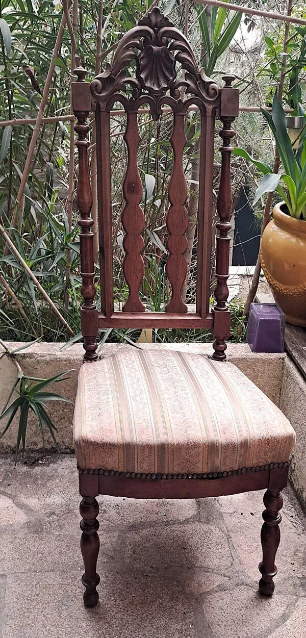 Illustration numéro 2 du produit Chaise de Nourrice Napoléon III en  bois foncé vernissé assise tissu rayé 1