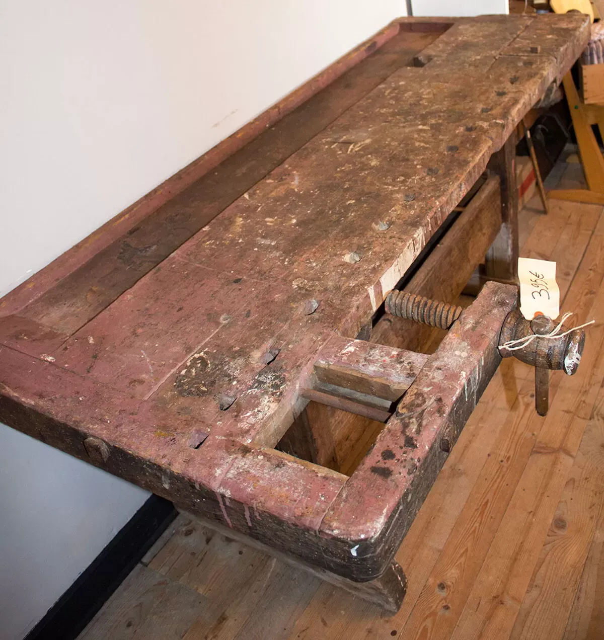 Illustration numéro 2 du produit Vieil établi industriel solide en bois 2 mètres large