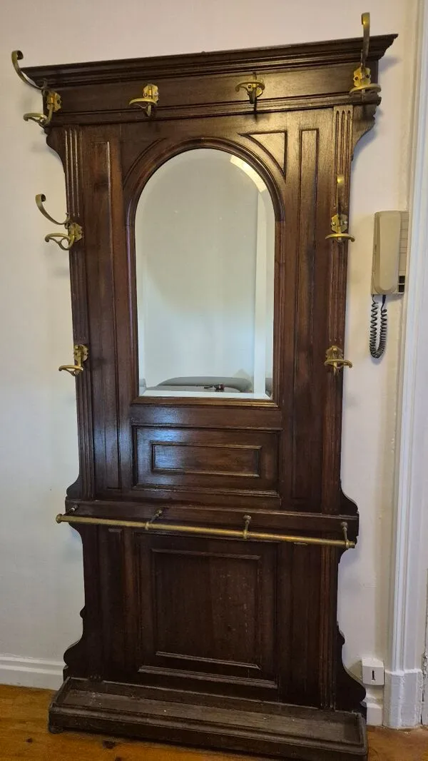 Illustration numéro 2 du produit Vestiaire/ Patère / Porte Manteau