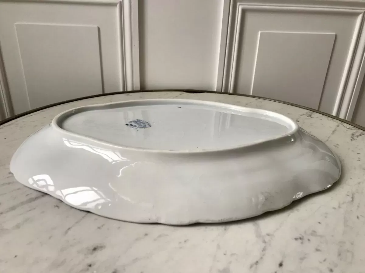 Illustration numéro 2 du produit Plat oval en terre de fer k&g lunéville modèle ''angèle'' fin XlXème