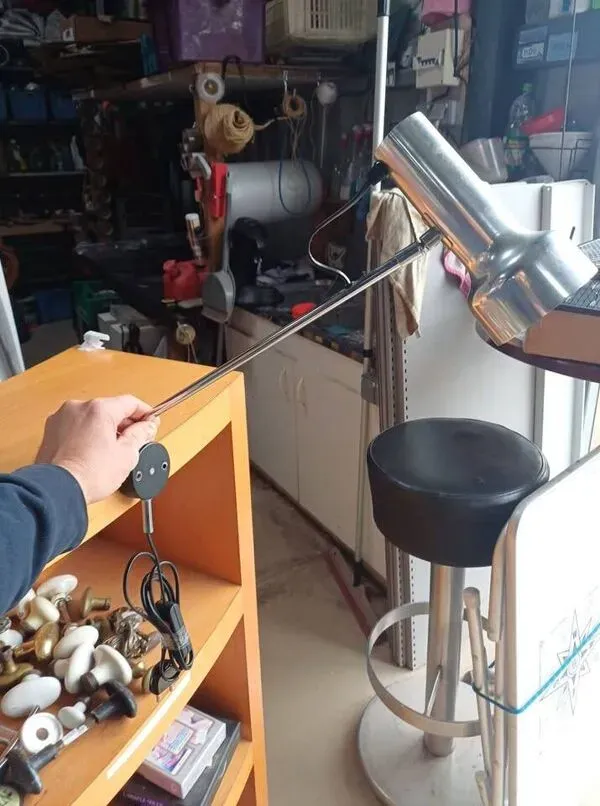 Illustration numéro 2 du produit Lampe style industrielle vintage