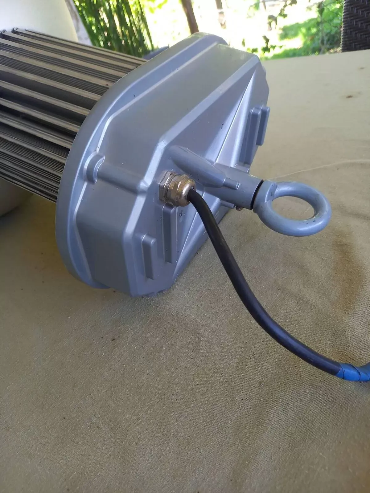 Illustration numéro 2 du produit Suspension Led 120w