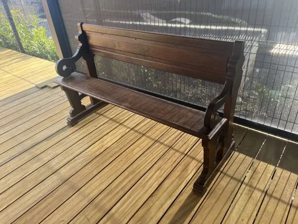 Illustration numéro 2 du produit Banc d'école