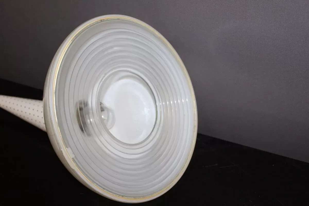 Illustration numéro 2 du produit Lustre en tôle perforés par holophane vers 1950