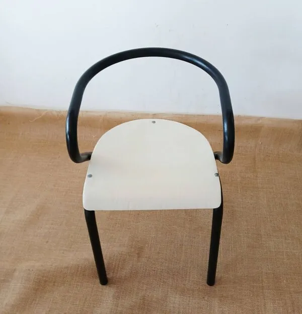 Illustration numéro 2 du produit Chaise mullca 300