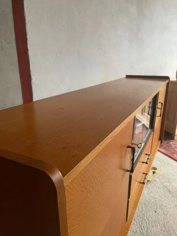 Illustration numéro 2 du produit Enfilade en bois