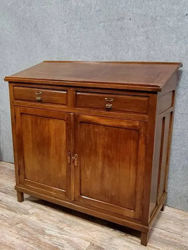 Illustration numéro 2 du produit Meuble de métier a plan incliné en hêtre massif teinté époque fin XIXème