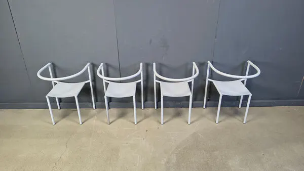 Illustration numéro 2 du produit Fauteuils Von Vogelsang par Starck pour Driade, années 1980