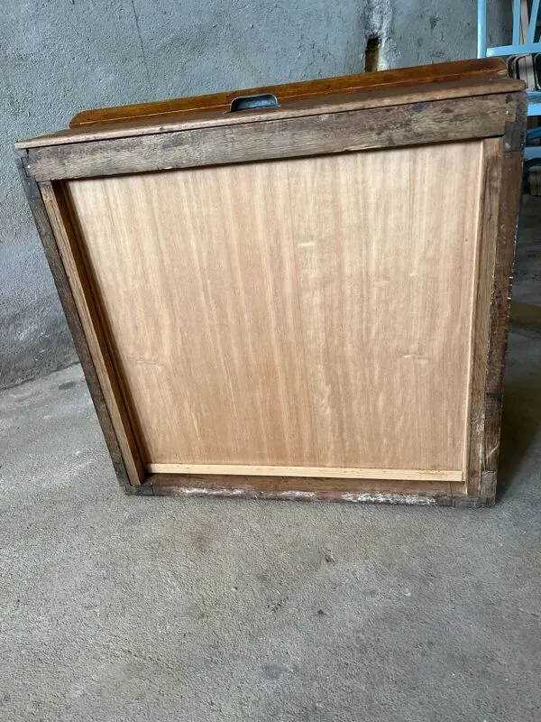 Illustration numéro 2 du produit Pupitre à poser d’écolier ancien en chêne