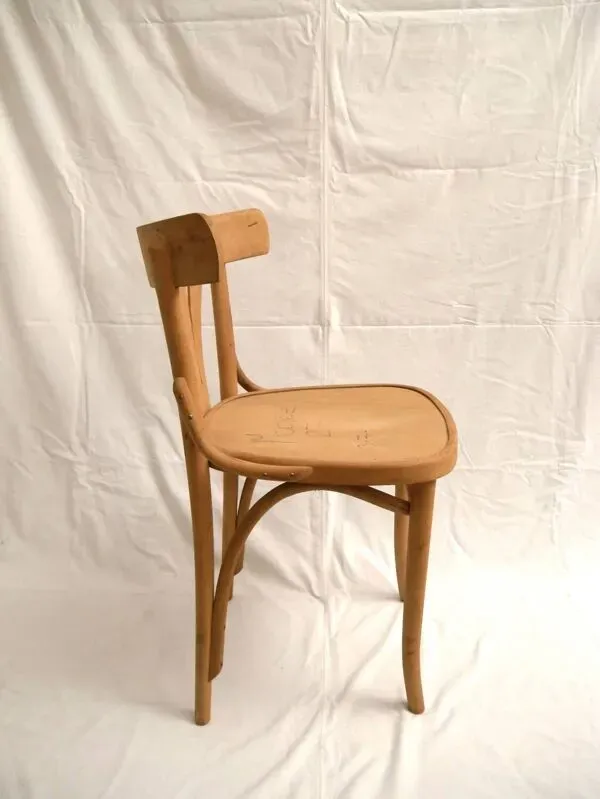 Illustration numéro 2 du produit Chaise baumann modele 27