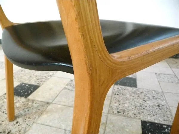 Illustration numéro 2 du produit Ensemble de 2 chaises d'appoint en bois cintré par Wilhelm Ritz pour Wilkhahn, Allemagne, années 1960.