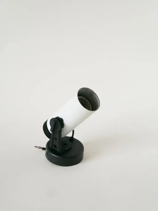Illustration numéro 2 du produit Applique spot en métal, blanc, 1970