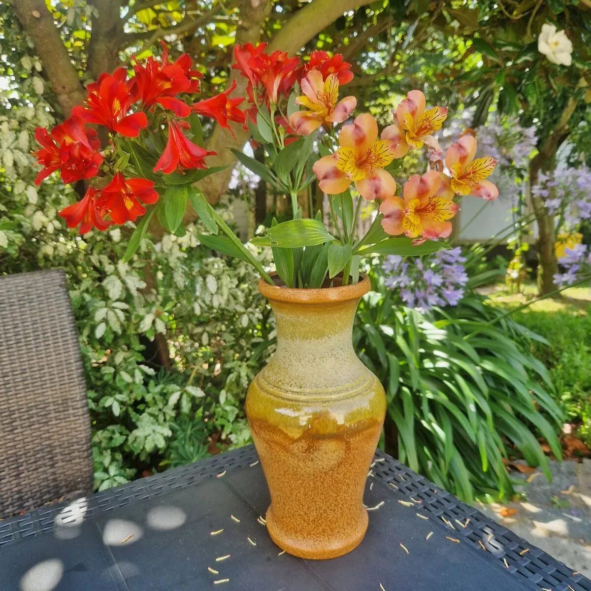 Illustration numéro 2 du produit Vase West Germany 570 30