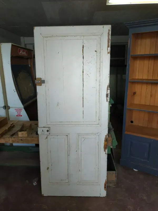 Illustration numéro 2 du produit Porte ancienne