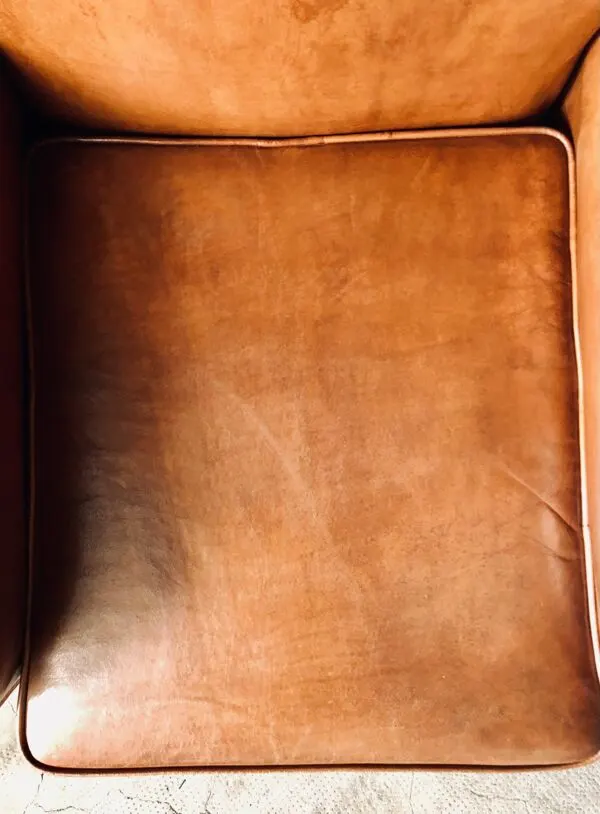 Illustration numéro 2 du produit Fauteuil Club vintage en cuir « cognac »