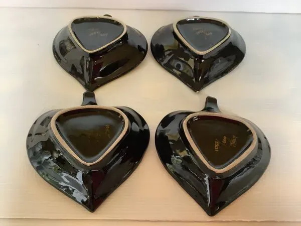 Illustration numéro 2 du produit 4 coupelles multicolores