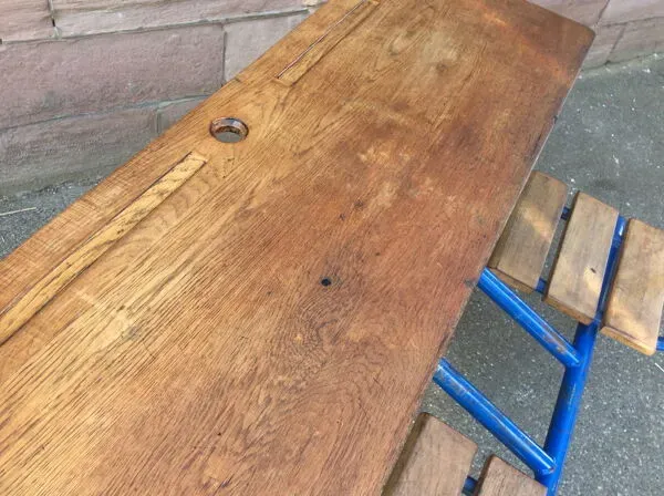 Illustration numéro 2 du produit Pupitre d'écolier vintage