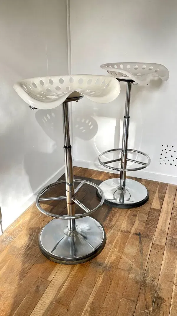 Illustration numéro 2 du produit Tabouret haut mirima vintage assise tracteur