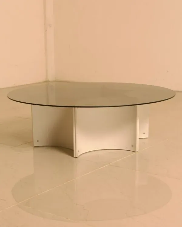 Illustration numéro 2 du produit Table basse ''Space Age''en piètement étoile et plateau verre fumé 70's