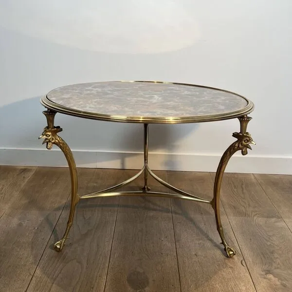 Illustration numéro 2 du produit Table Basse Circulaire Tripode ''Aux Coqs'' en Bronze et Miroir Églomisé, Mai