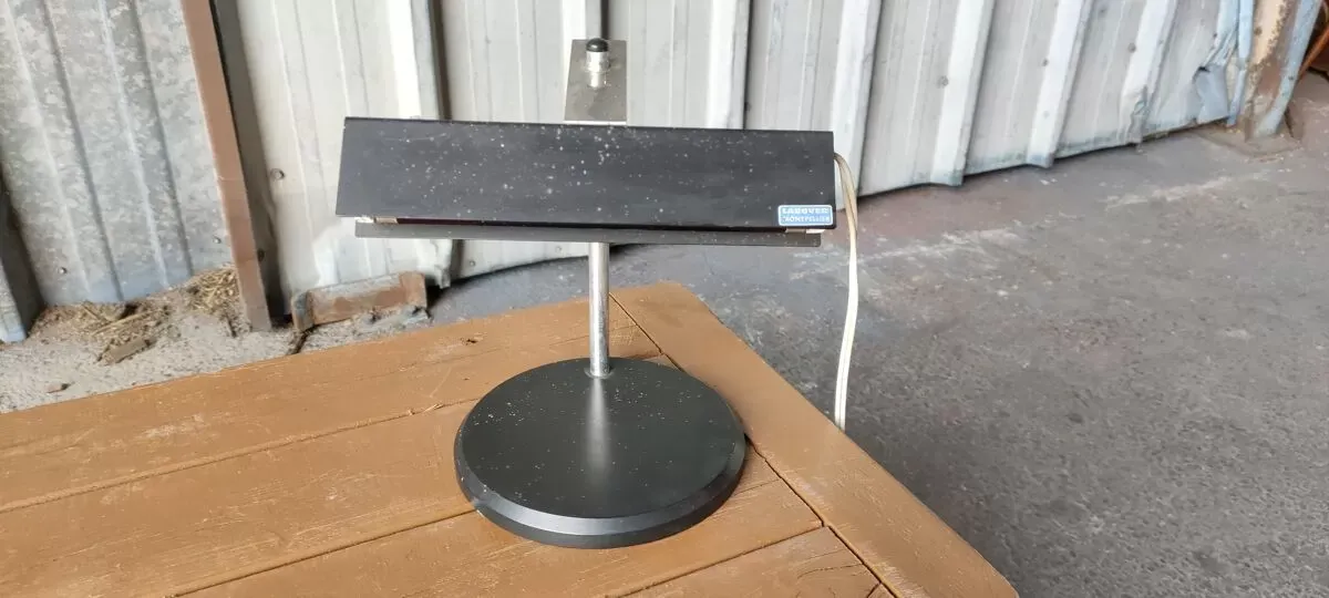 Illustration numéro 2 du produit Lampe pince industrielle labover