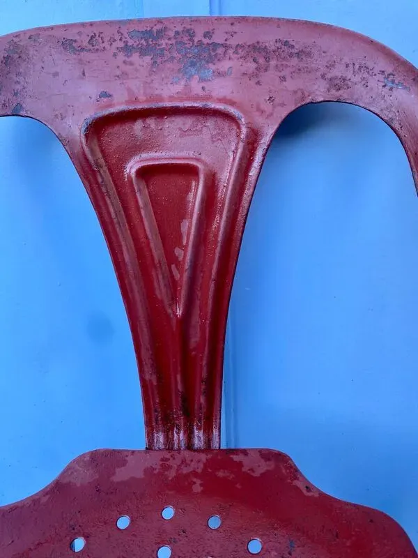 Illustration numéro 2 du produit Chaise industrielle par Joseph Mathieu