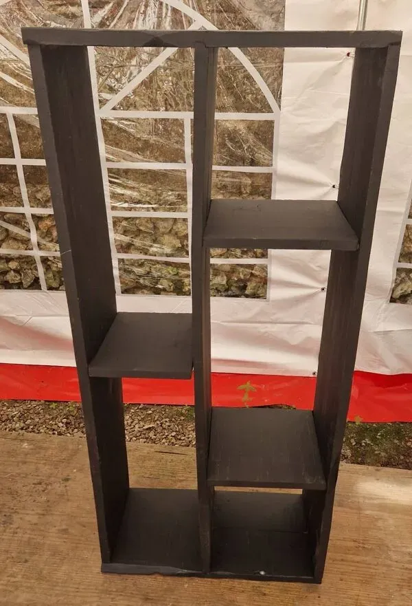 Illustration numéro 2 du produit Meuble d'atelier à casiers