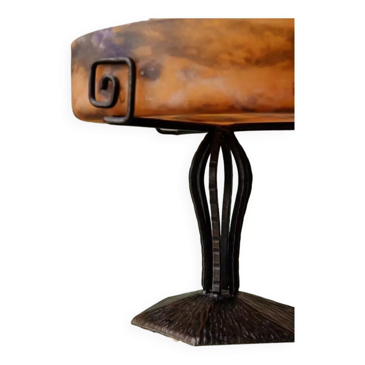 Illustration numéro 2 du produit Coupe Circulaire - Signature : Lorrain