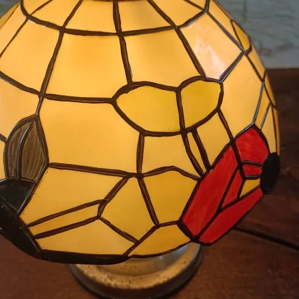 Illustration numéro 2 du produit Lampe de style Tiffany