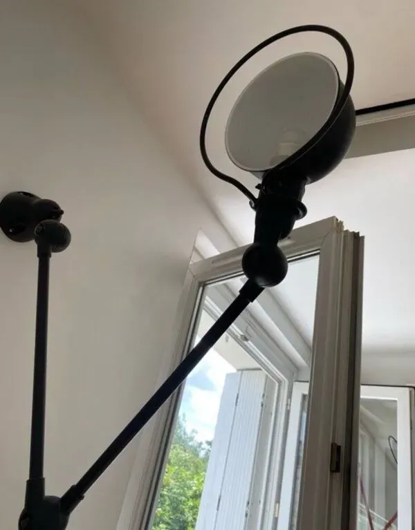 Illustration numéro 2 du produit Lampe Jielde