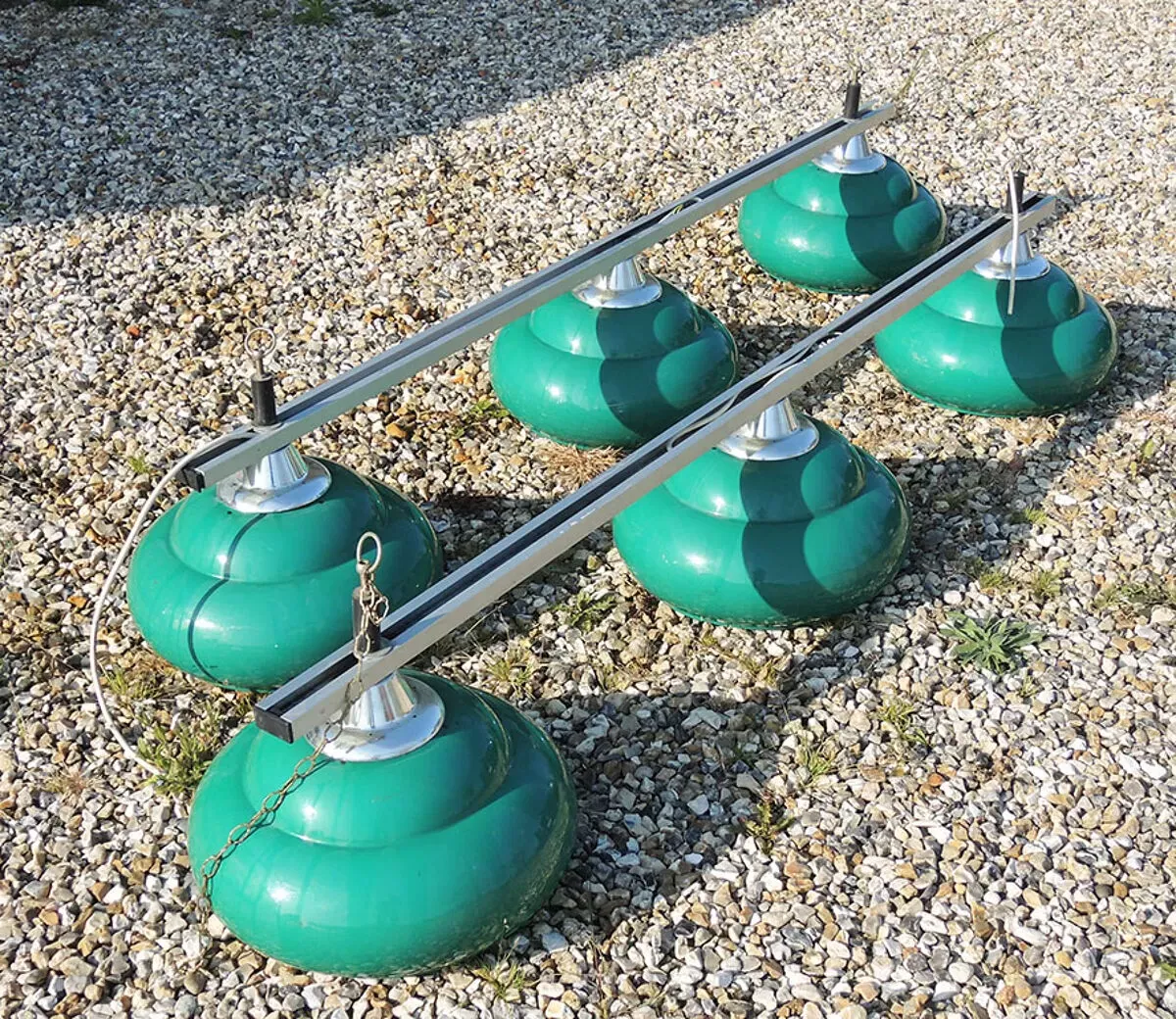 Illustration numéro 2 du produit 2 suspensions pour table de billards