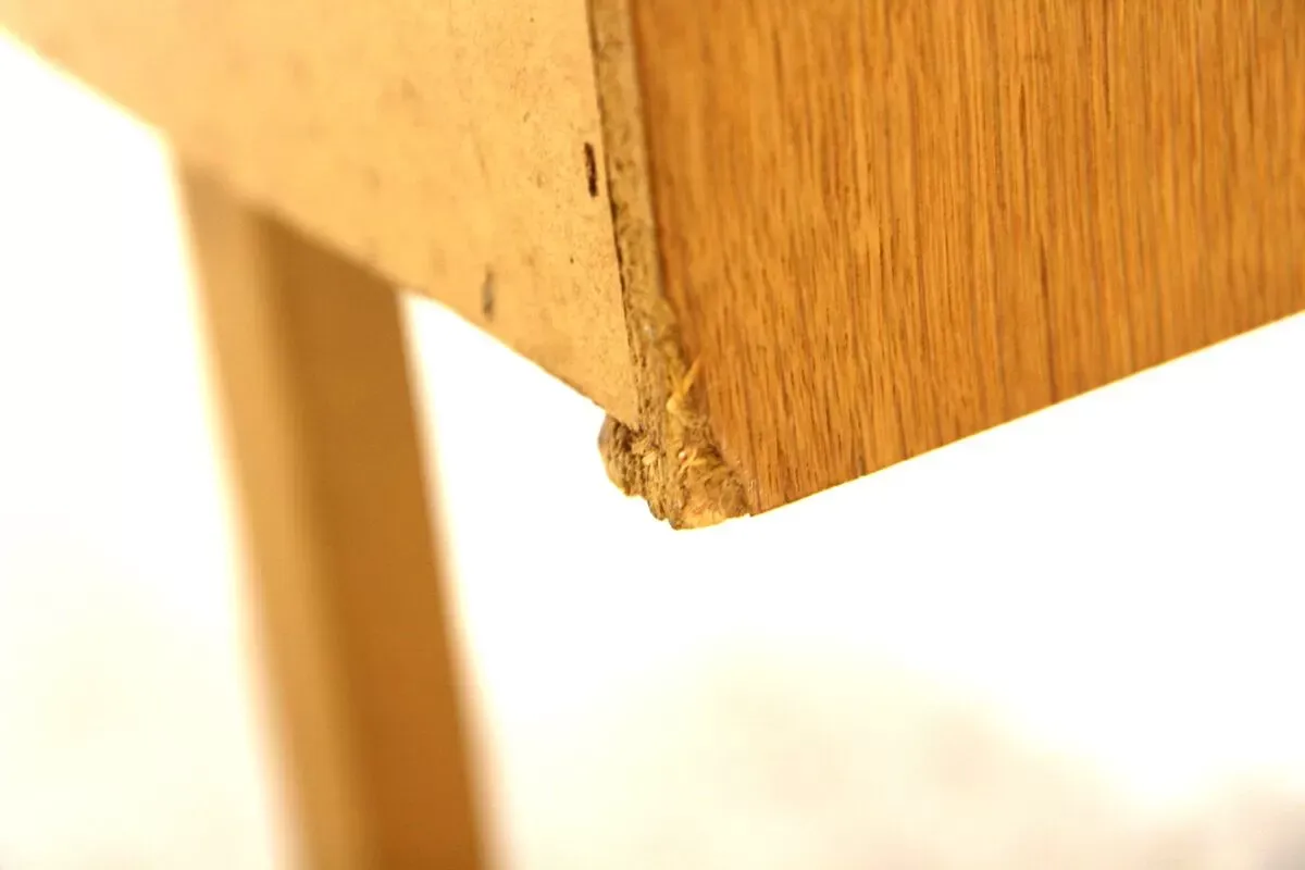 Illustration numéro 2 du produit Commode basse en chêne, Svensk Möbelindustri, Suède, 1960