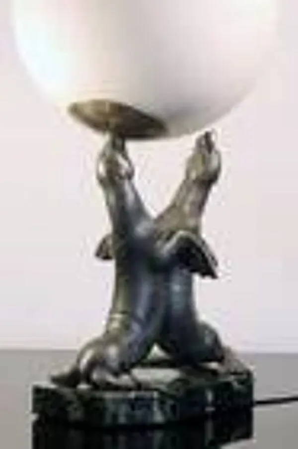 Illustration numéro 2 du produit lampe otaries Louis Carvin