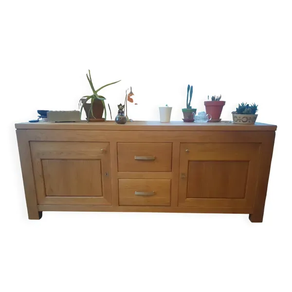 Illustration numéro 2 du produit Buffet bas chêne massif